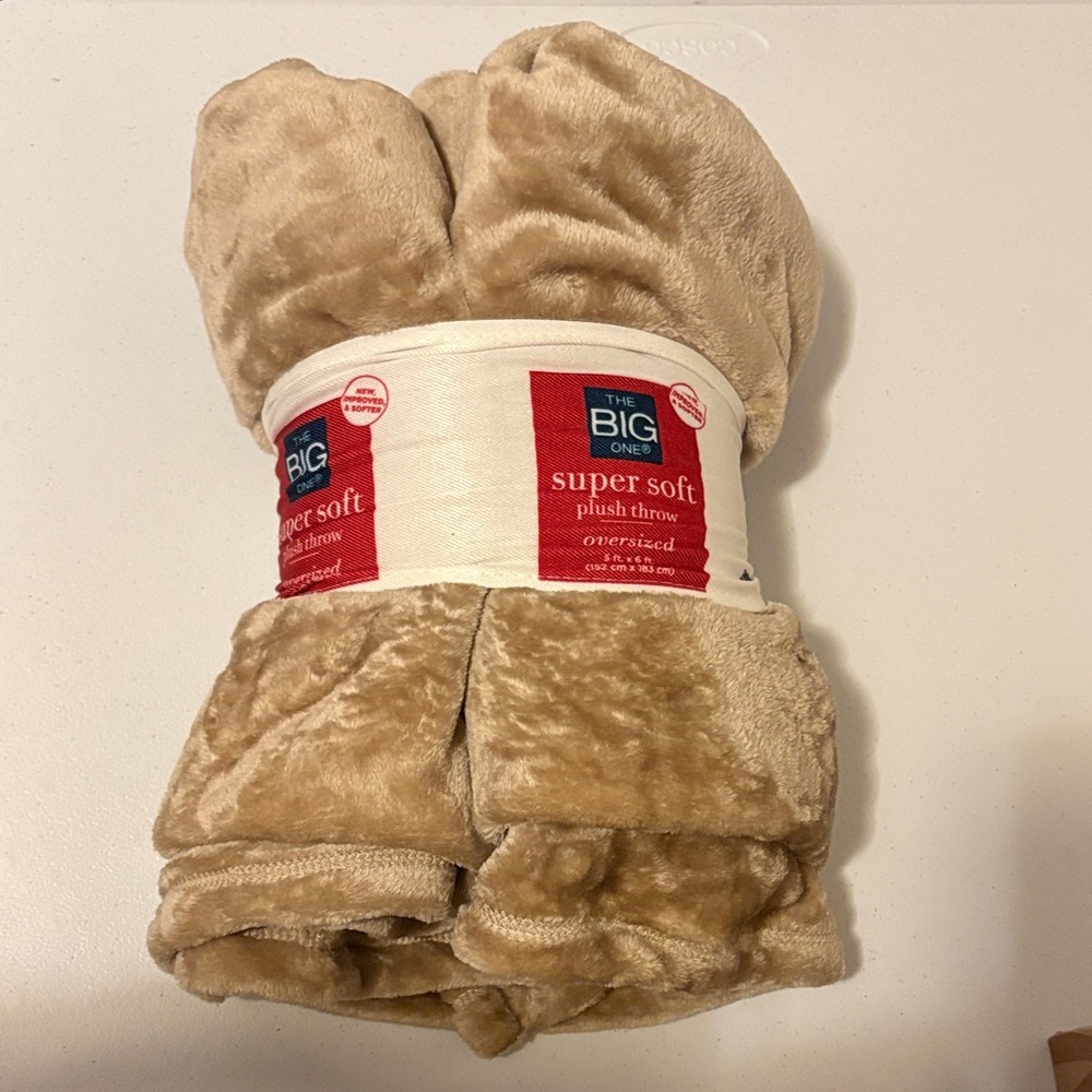 The Big One Plush Throw